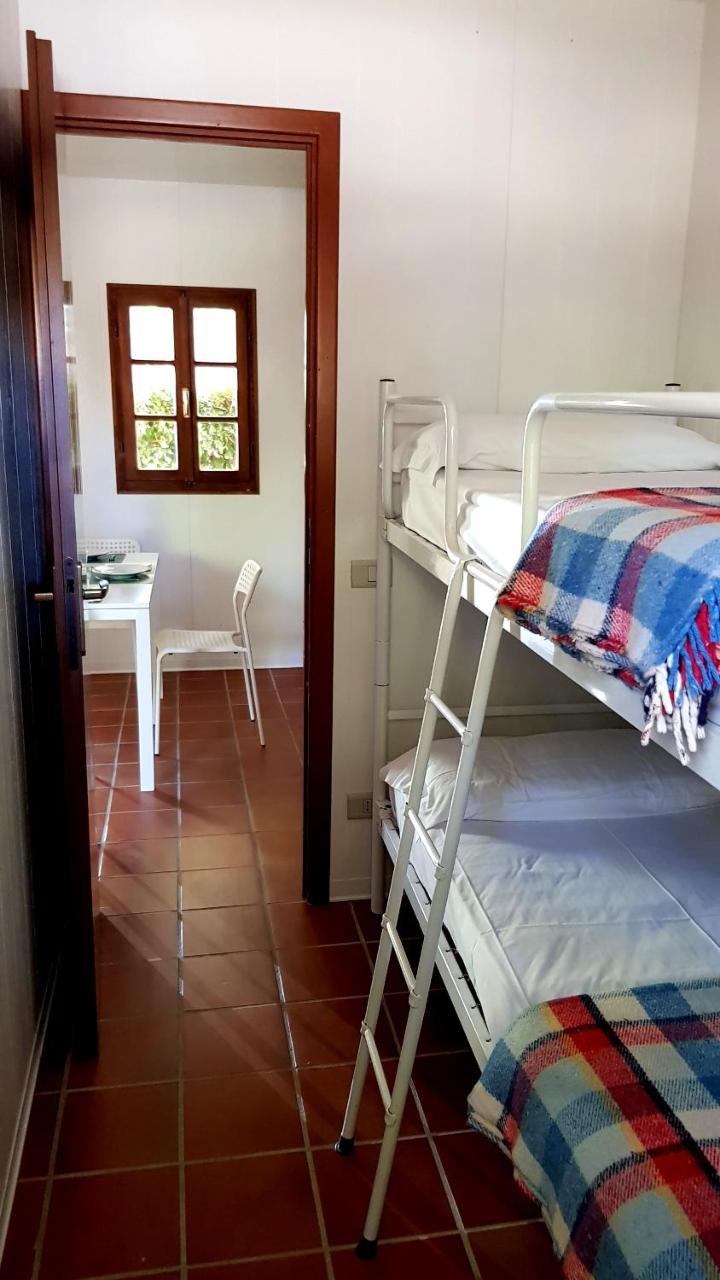 Hotel Camping Luna à Marina di Massa Extérieur photo